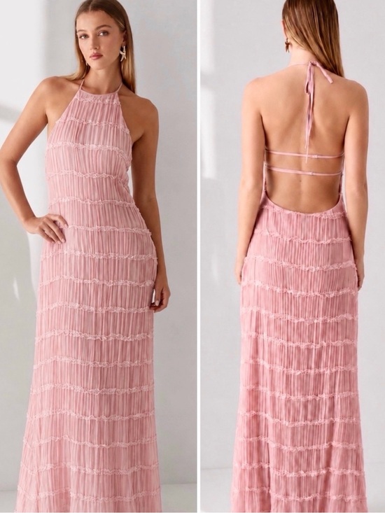Peppermayo Dresses & Skirts - PEPPERMAYO Aullie Pink Textured Halter Open Back Maxi Dress Size 6 NWT